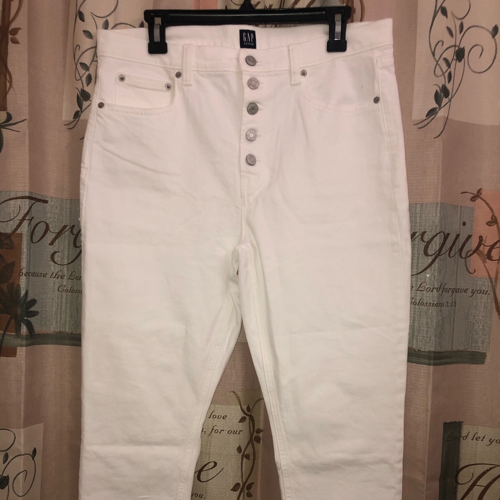 NWOT GAP white button up jeggings